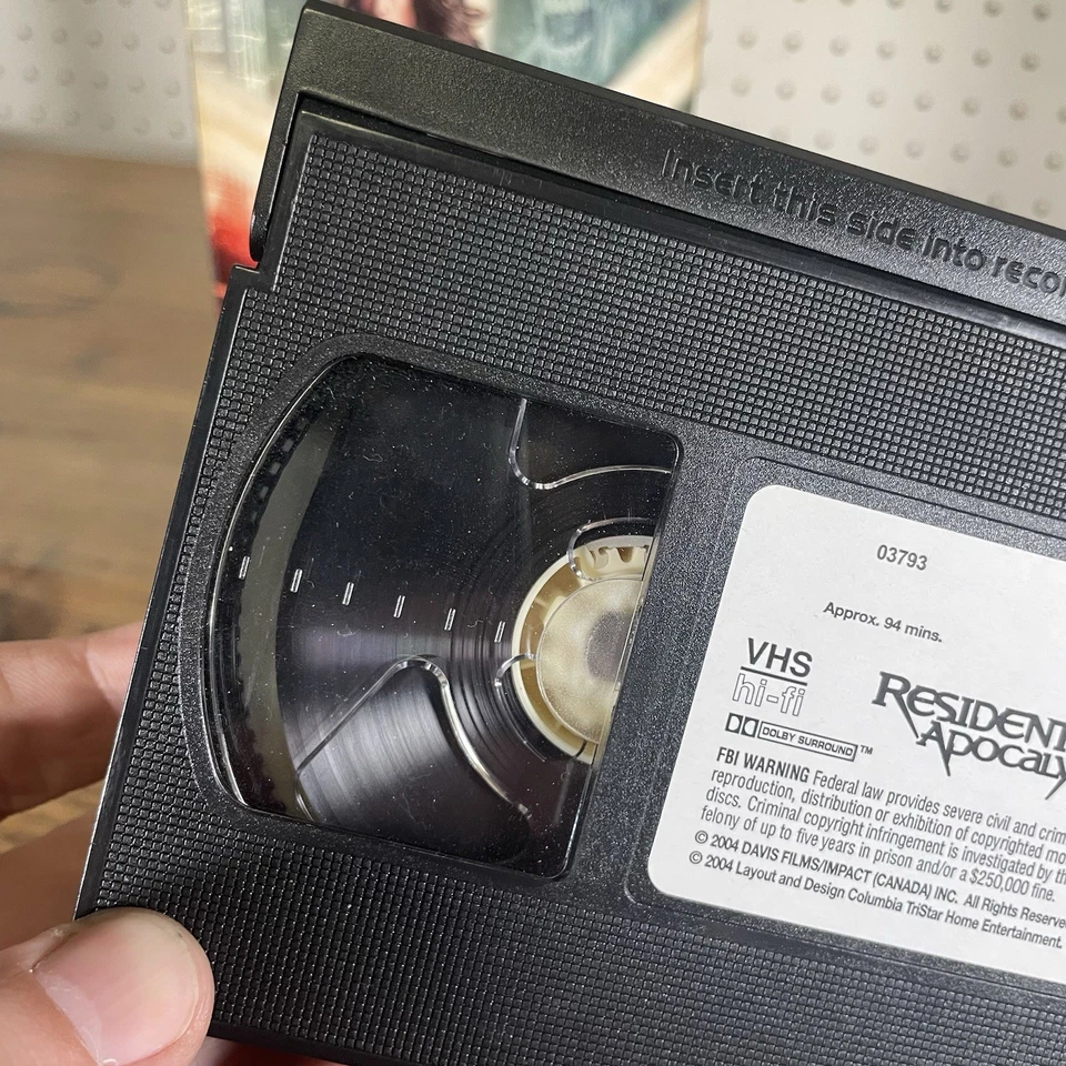 Resident Evil: Apocalypse (VHS, 2004) Foto 3 de 4