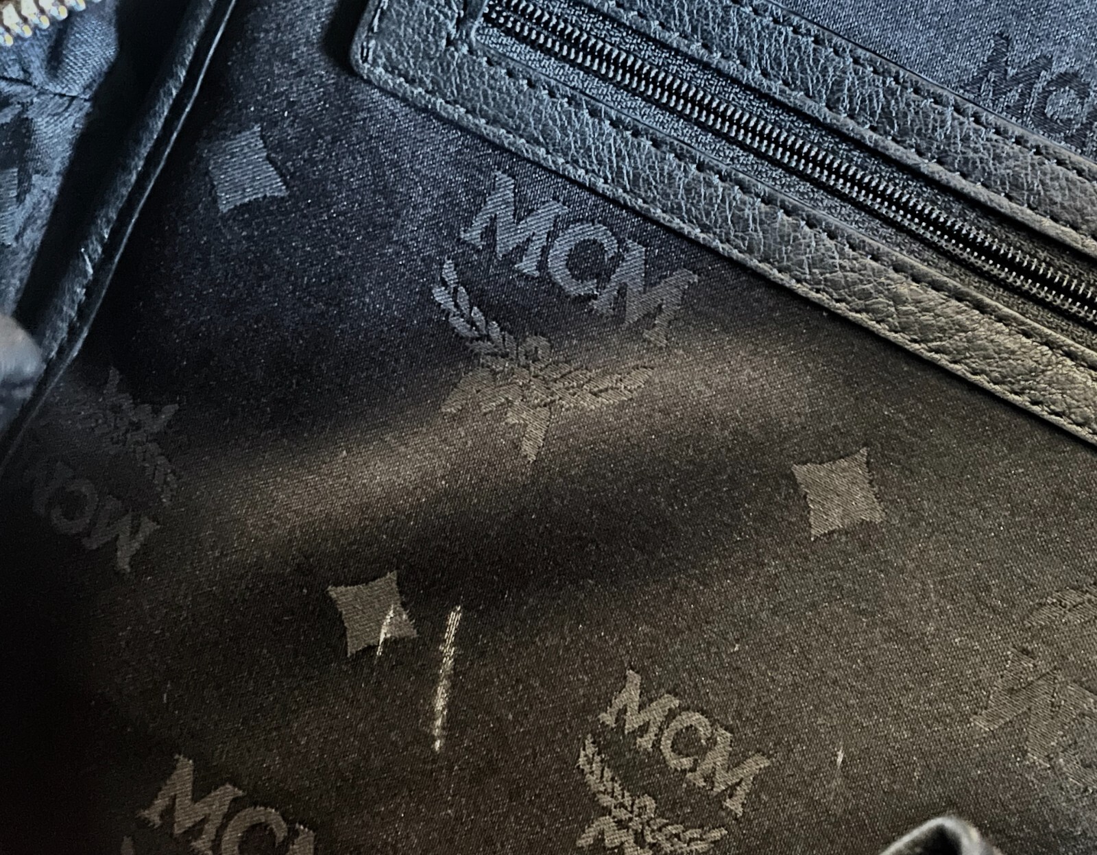 MCM GRAY PYTHON SNAKE BLACK DIAMOND PRINT MONOGRA… - image 20