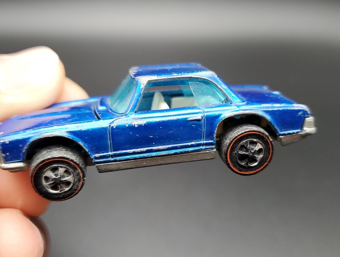 Hot Wheels Redline 1969 HK Blue MERCEDES BENZ 280SL White