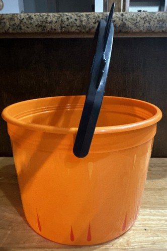 2011 McDonalds Halloween Cat Handle Treat or Treat Bucket Brand NOS !!! - Picture 2 of 6