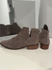 Crown Vintage Size 10 Ankle boots