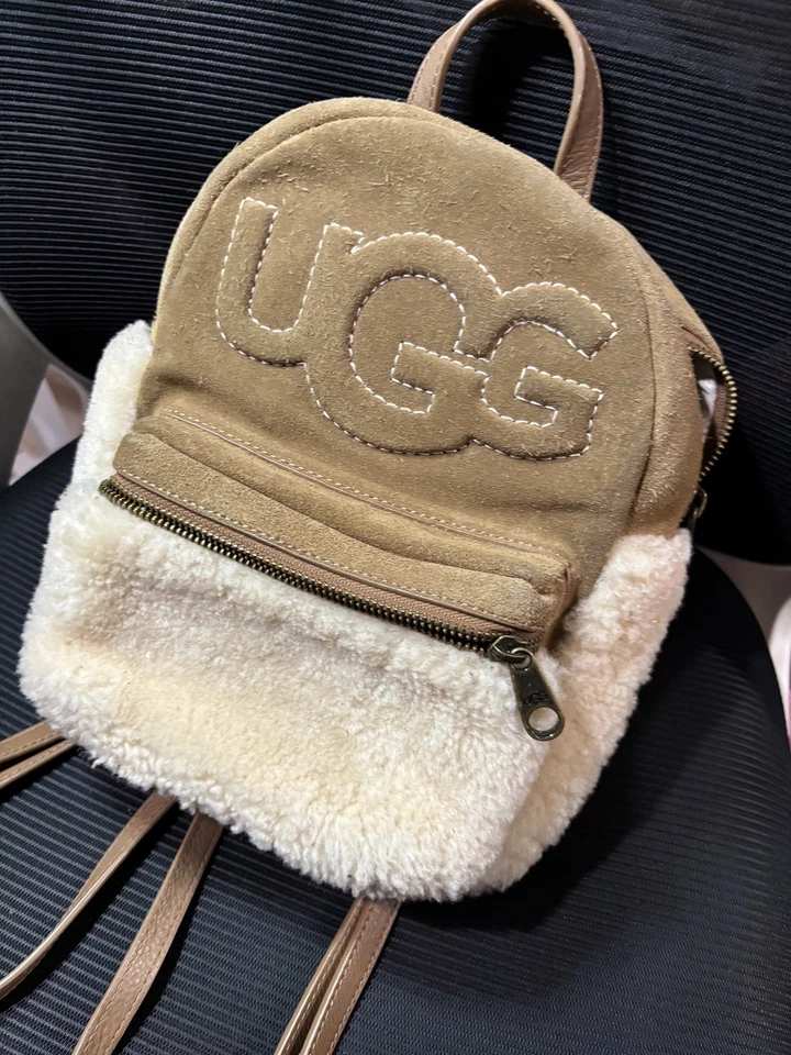 UGG Dannie II Mini Sheepskin Suede Chestnut Brown Backpack Pre Loved - Image 2 of 4