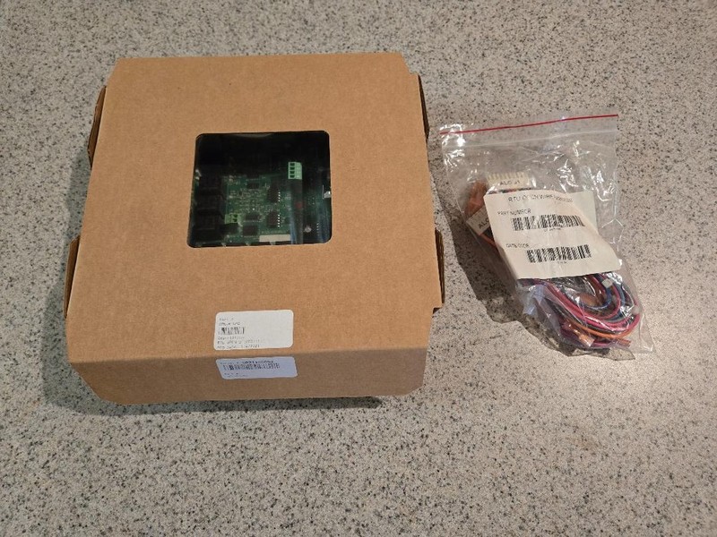Carrier OPN-RTUM2 RTU Open BACnet Controller with wiring harness