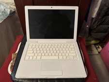 Apple MacBook 13.3" Laptop - MA700LL/A November, 2006