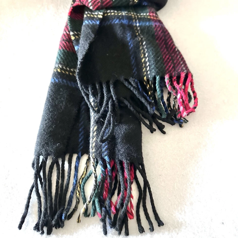 "Bufanda vintage Gap 100 % lana hecha en Italia tartán oscuro a cuadros con flecos 76"" X 14""" Foto 2 de 4