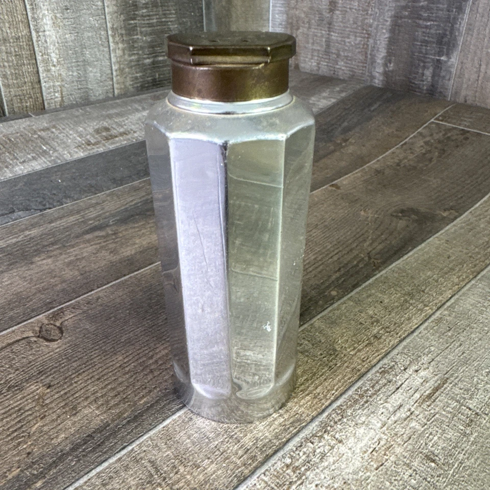 Botella coctelera de lata plateada de colección Invisible Talc for Me de Yardley of London Inglaterra Foto 3 de 4