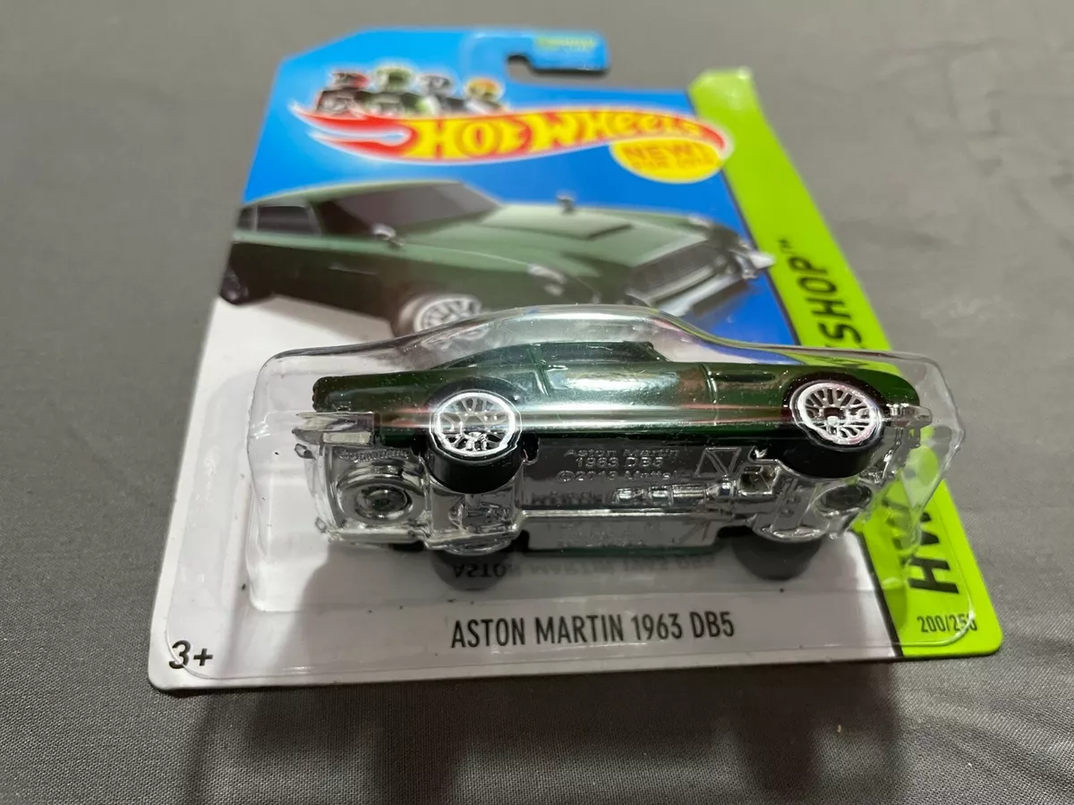 Hot Wheels HW Workshop 2014 ASTON MARTIN 1963 DB5 SILVER #200/250