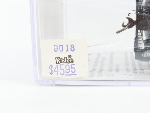 HO Scale Kadee 9018 RTCX Conservative Gas Corporation Tank Car #4886 - Sealed - Picture 6 of 7