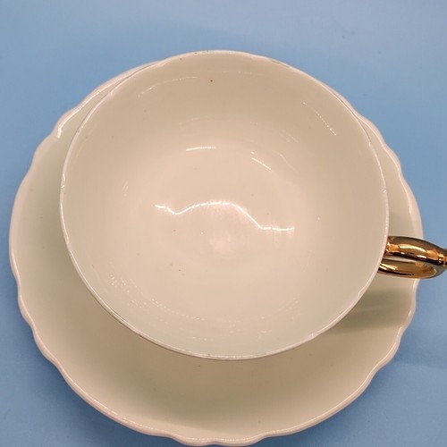 Vintage Paragon Pastel Mint Green w/ Gold Teacup & Saucer - Picture 5 of 12