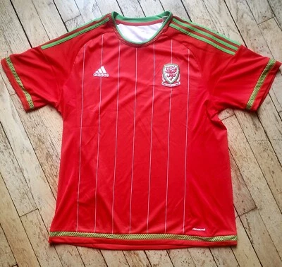 Wales Adidas home jersey size XL, season 2014-15 - Photo 1/4