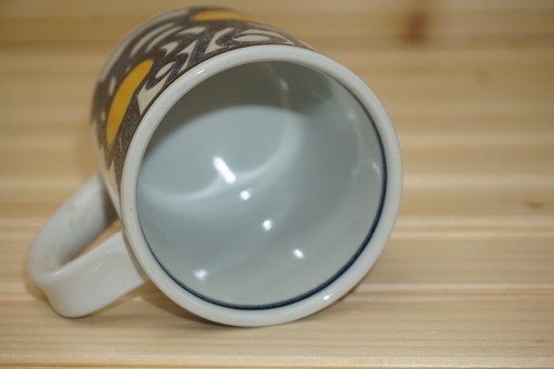 Royal Copenhagen Fajance Mug, 2 7/8"  1976  B   (G75) - Picture 6 of 7