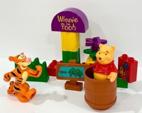 LEGO 2983 - Duplo: Winnie The Pooh - Pooh and Tigger - NO BOX VINTAGE 1999