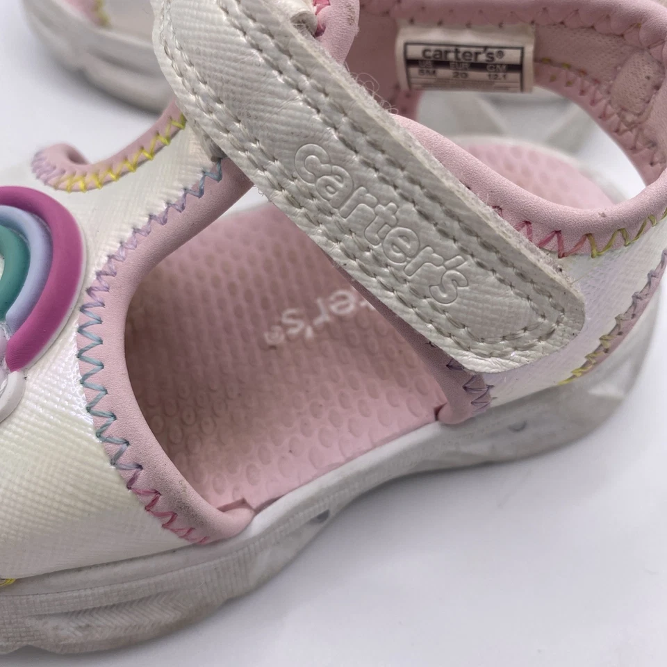 Sandalias Carters para niños pequeños talla 5 M arco iris iluminadas Foto 4 de 4