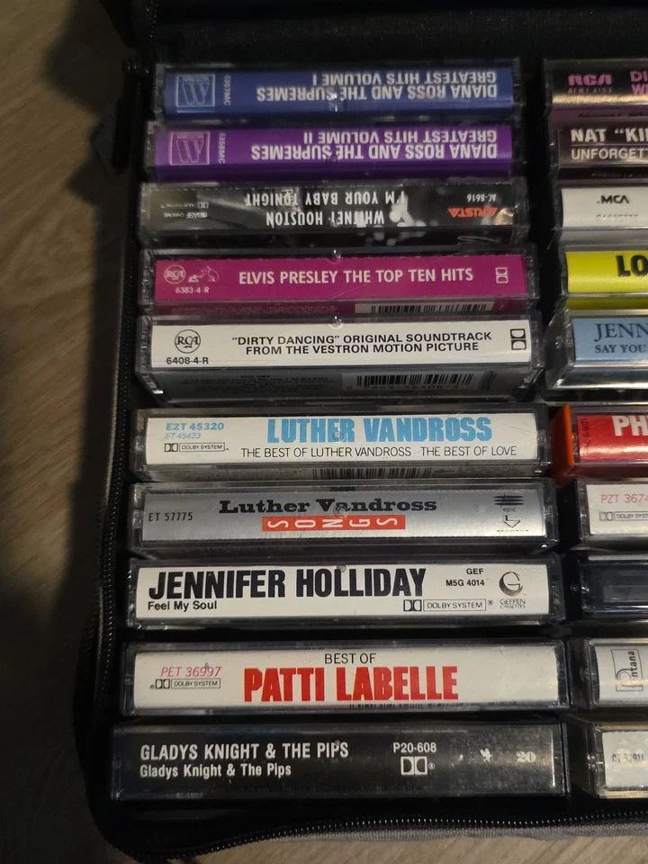 30 R&B Soul Cassette Tapes And Case  Various Artists Mariah Carey Toni Braxton - Imagem 2 de 4