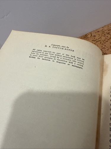 The Last Days of Hitler by H.R. Trevor-Roper • 1947 First Printing HC No DJ - Picture 7 of 11