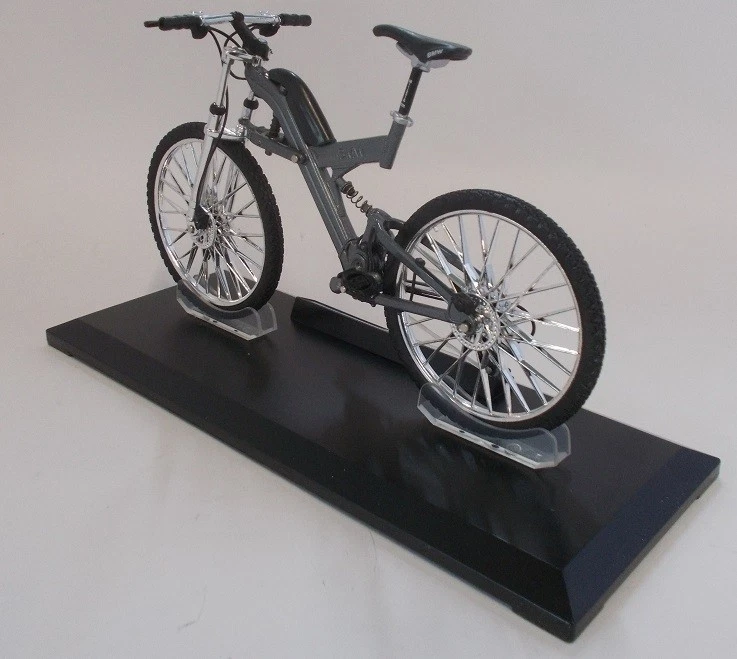 WELLY, VTT BMW Q6.S XTR gris, échelle 1/10, WEL62570PWC - Photo 4/4