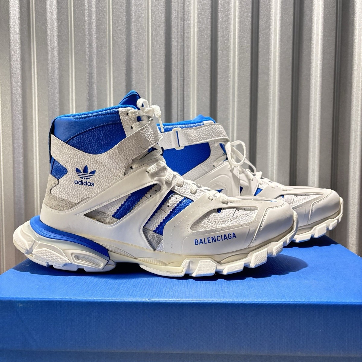 NEW $1350 BALENCIAGA x Adidas Track Forum High Top Sneak White
