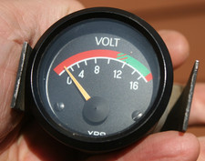 75 1975 Vdo Vw Voltmeter Volts Gauge - Date Stamped 2.75 - 321919531