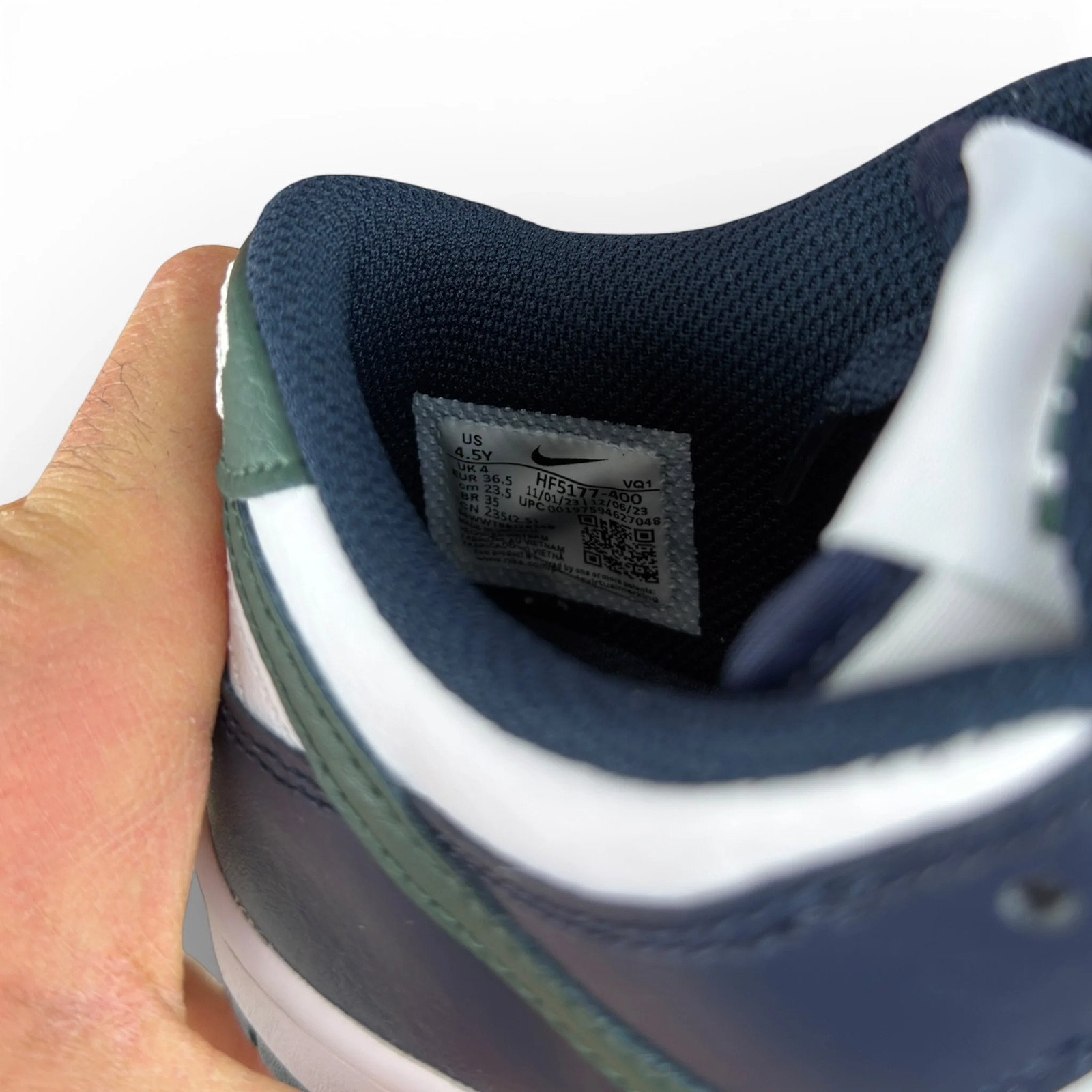 Nike Dunk Low Obsidian Vintage Green (GS) EU 36.5 image 7