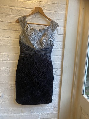Cocktailkleid schwarz und silber Größe 8 von Terani Couture neu mit Etikett UVP 350 £