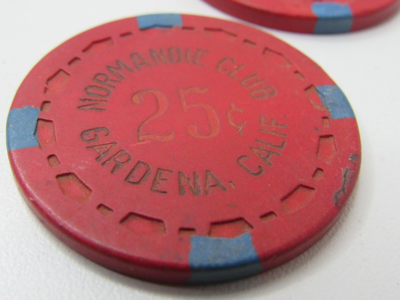 Lot Of 3 Normandie Club $0.25 casino poker chips - Gardena CA - 1950s/1960s #KR