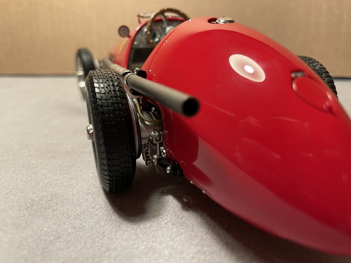 1/18 CMC 1953 Ferrari 500 F2 Der Doppelweltmeister (Read 1/18 CMC 1953 Ferrari 500 F2 Der Doppelweltmeister (Read