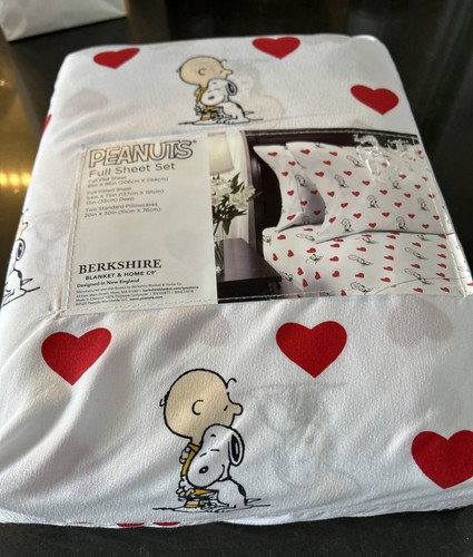 Berkshire Peanuts Snoopy, Charlie Brown & Valentines Hearts Full Sheet Set New