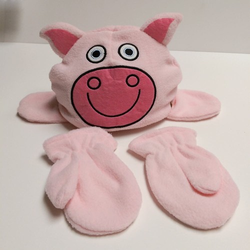 Avon Tiny Tillia Dilly the Pig Trapper Earflap Hat & Mittens Set Kids Toddler NW - Picture 4 of 8