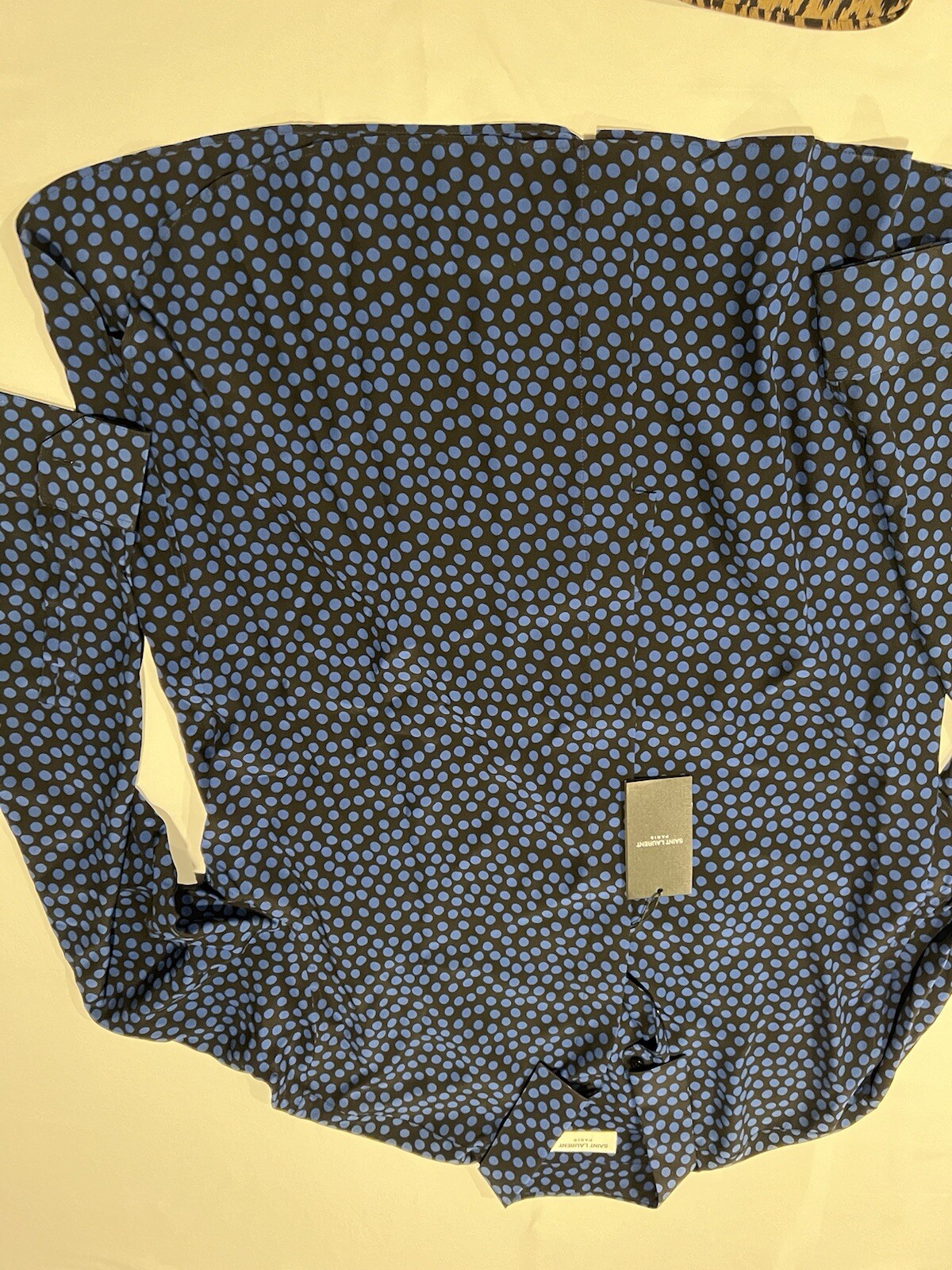 Camicia da uomo Saint Laurent Silk Dot vestibilità sciolta. 42 16.5. $1290