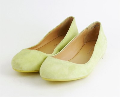 flat closed in shoes