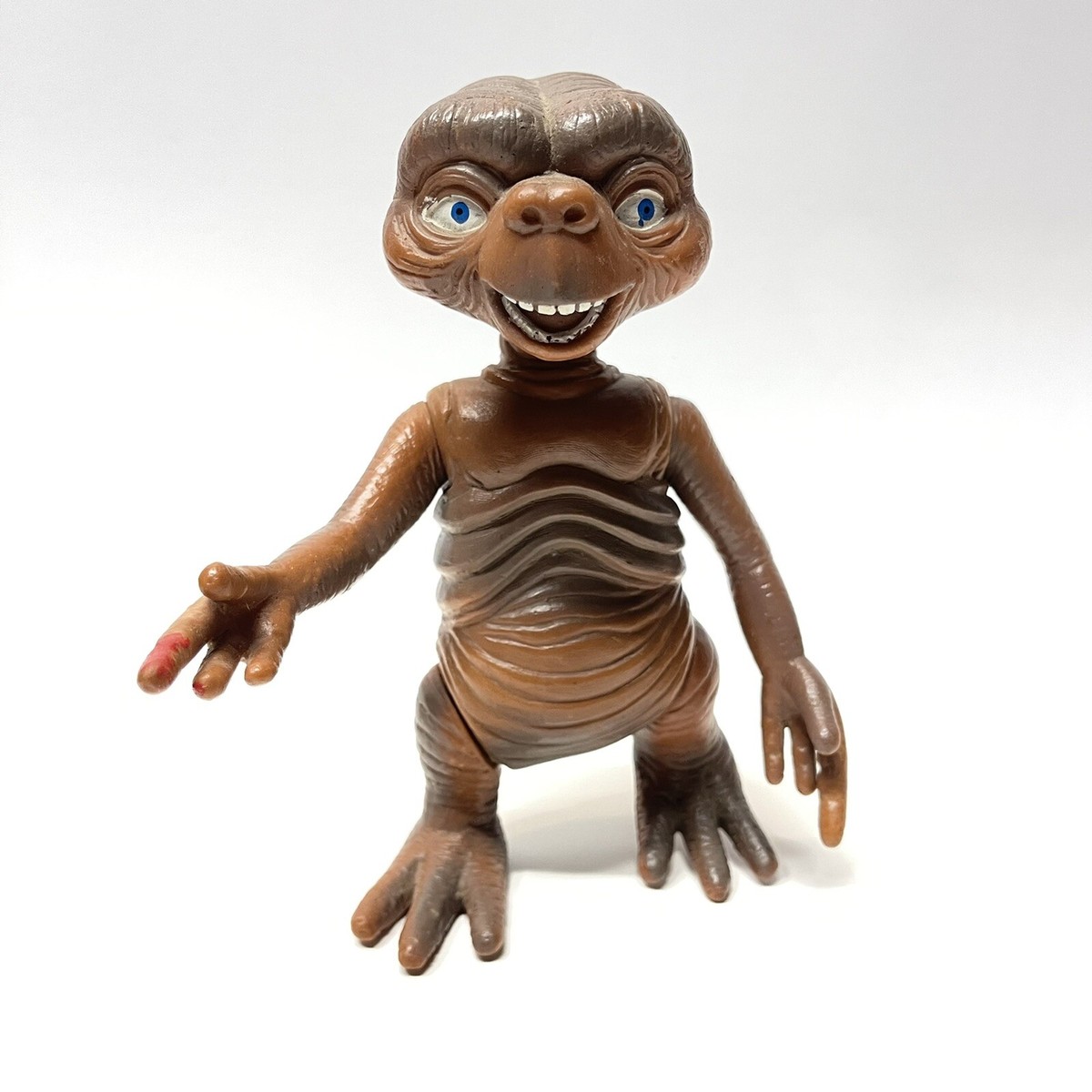 E.T.フィギュア 映画アンティーク80's 激レアヴィンテージ 1982年 激レア ヴィンテージ 1982年 目と指先ライト点灯の精巧な作りの
