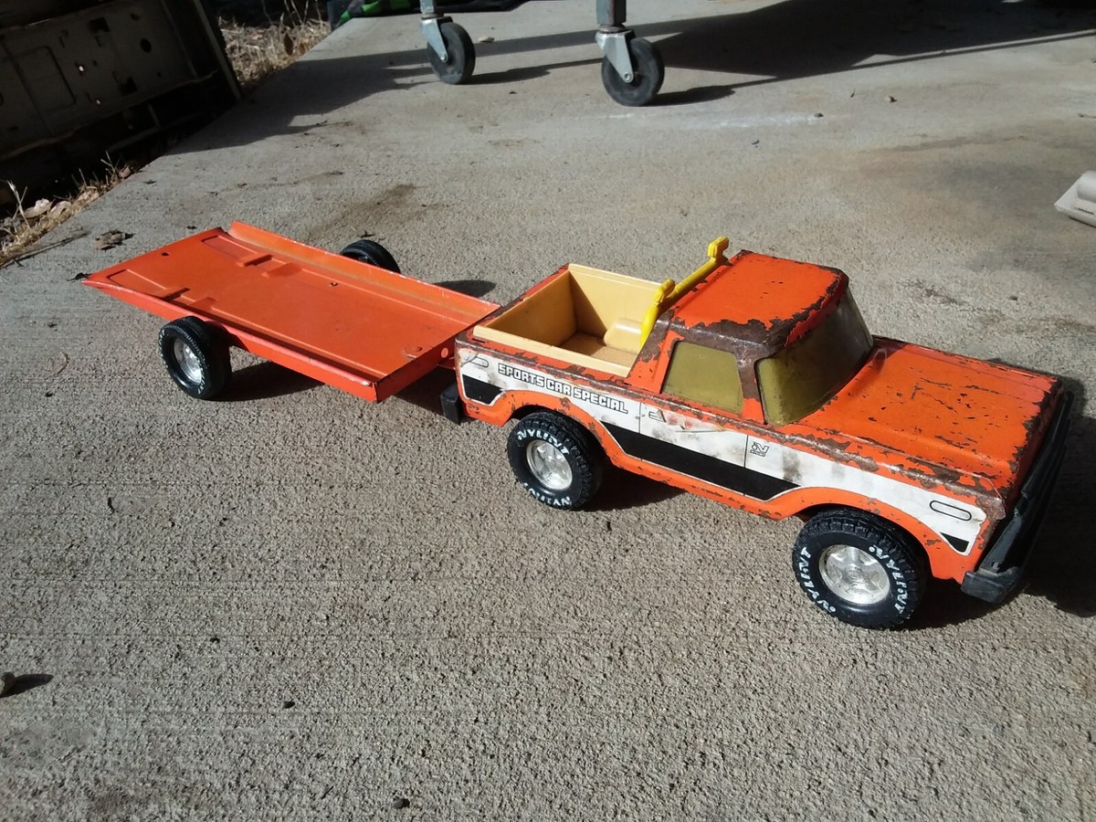 Vintage Nylint Pressed-Steel Sports Car Special Truck +