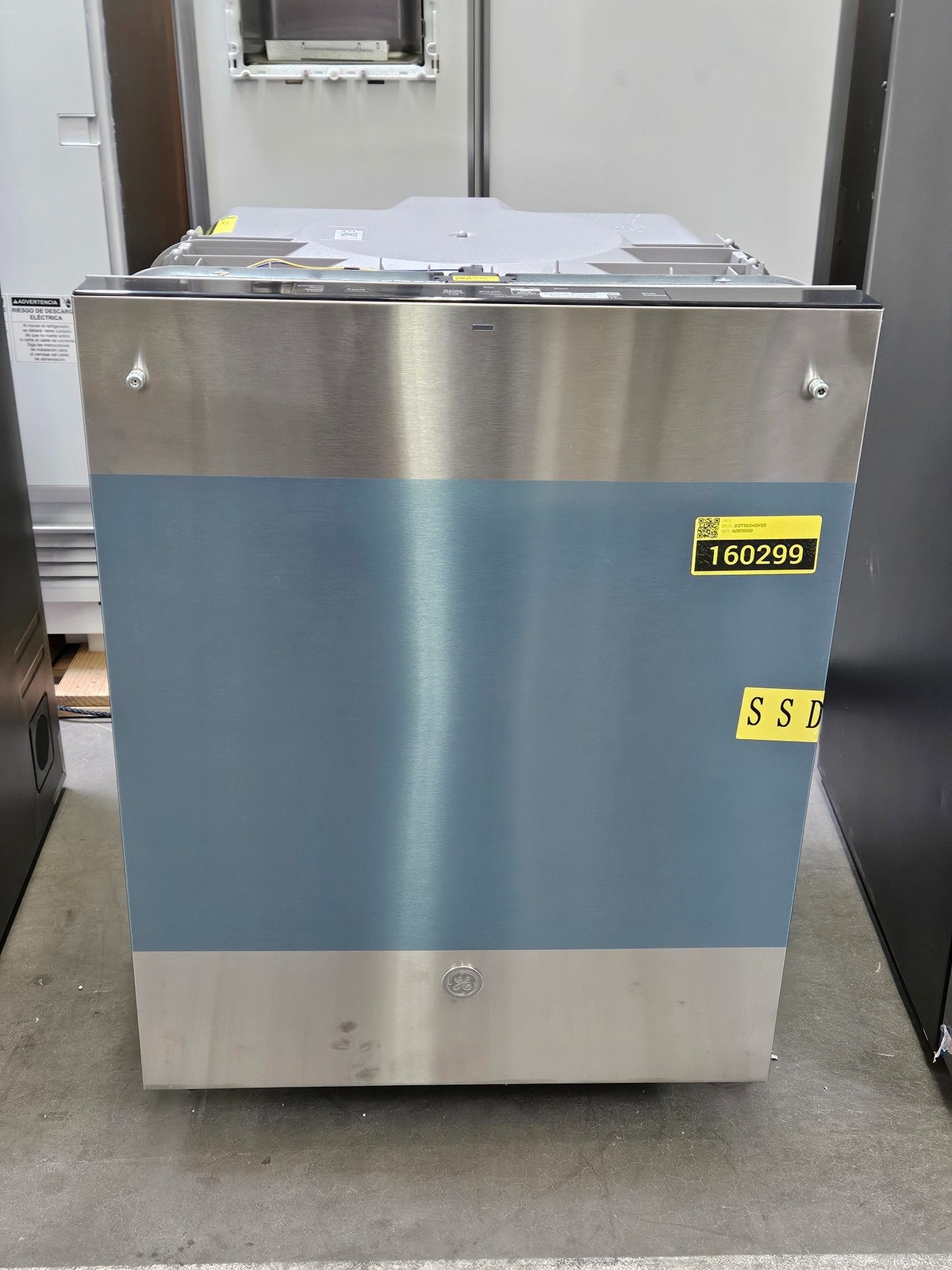 GE GDT565HSYSS 24" Stainless Fully Integrated Dishwasher NOB #160299