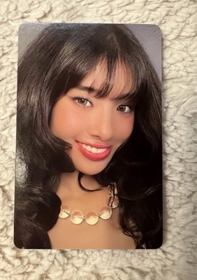 KATSEYE Sophia Beautiful Chaos MD Pop-Up Store Photocard Trading