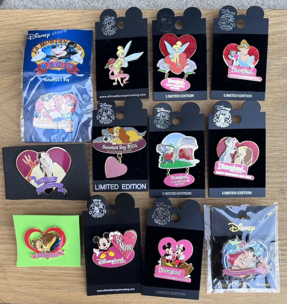 2004 Contemporary Disney Pins, Patches & Buttons (1968-Now) for