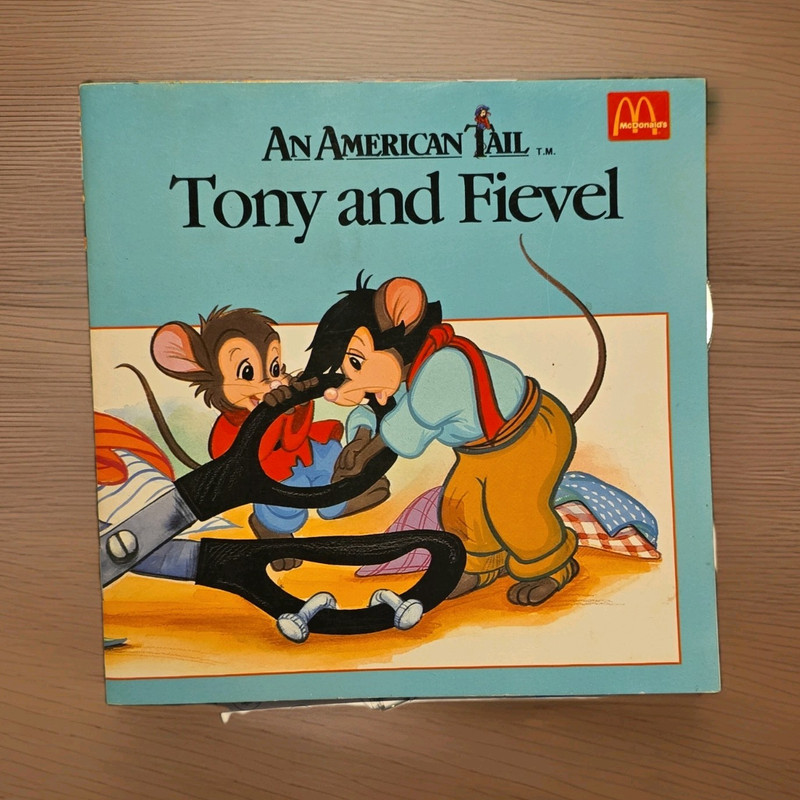 McDonald's An American Tail Tony and Fievel Premium Book by Teitelbaum 1986