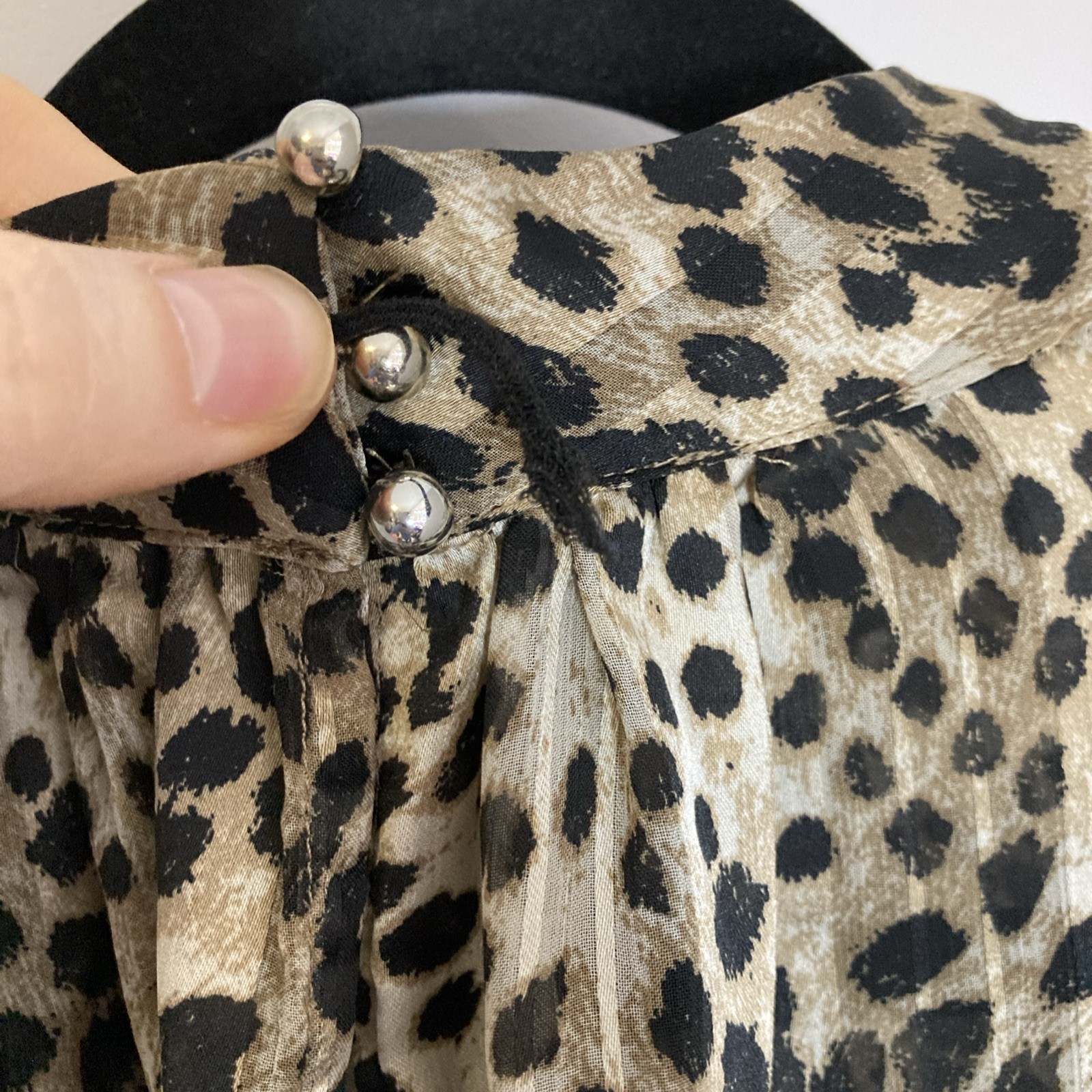 Womens Blouse Mock Neck Sheer Office Work Medium Ruffle H&M Flowy Animal Print thumbnail 9