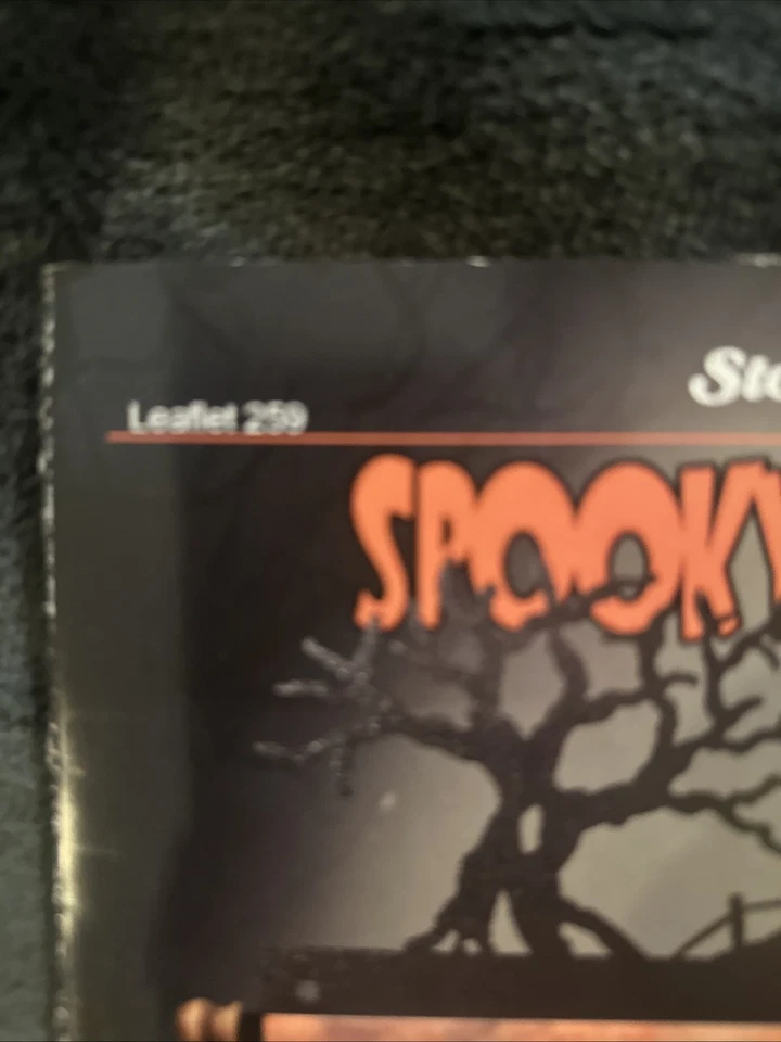Spooky Welcome LFT259 by Stoney Creek cross stitch pattern - Image 3 of 4