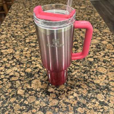 #ad #ad Stanley Tumbler 40oz Pink Gradient Ombre $10.00
