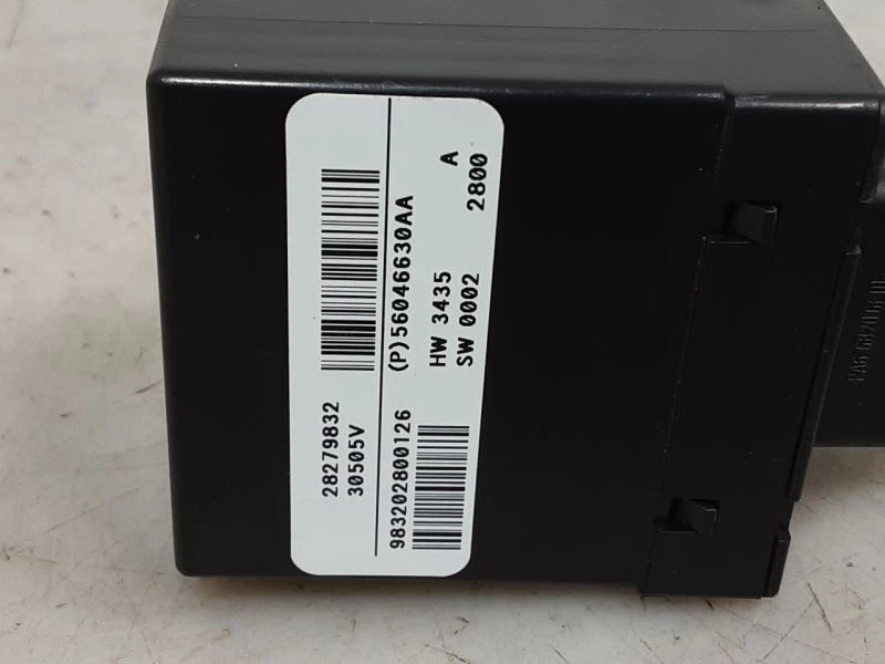 Módulo de asiento térmico Jeep JK Wrangler OEM P56046630AA 2011 91897 Foto 2 de 4