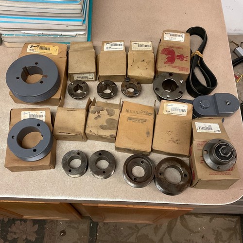 LOT OF Browning 6 GROOVED PULLEYS 4 SPLIT BUSHINGS Gates Belt, TENSIONER - 第 1/7 張圖片