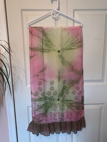 Großer Boho Chic Schal rosa & grün geblümt mit Rüschen Stickerei und Pailletten
