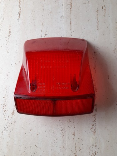 Vespa Piaggio Vintage Coperchio fanale Stop posteriore Scooter Ricambi  - Picture 1 of 3