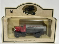 Lledo Days Gone Chevron Zerolene 1911 Chain Driven Standard Oil Tank Truck