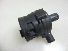 Pompe à eau Mercedes 350