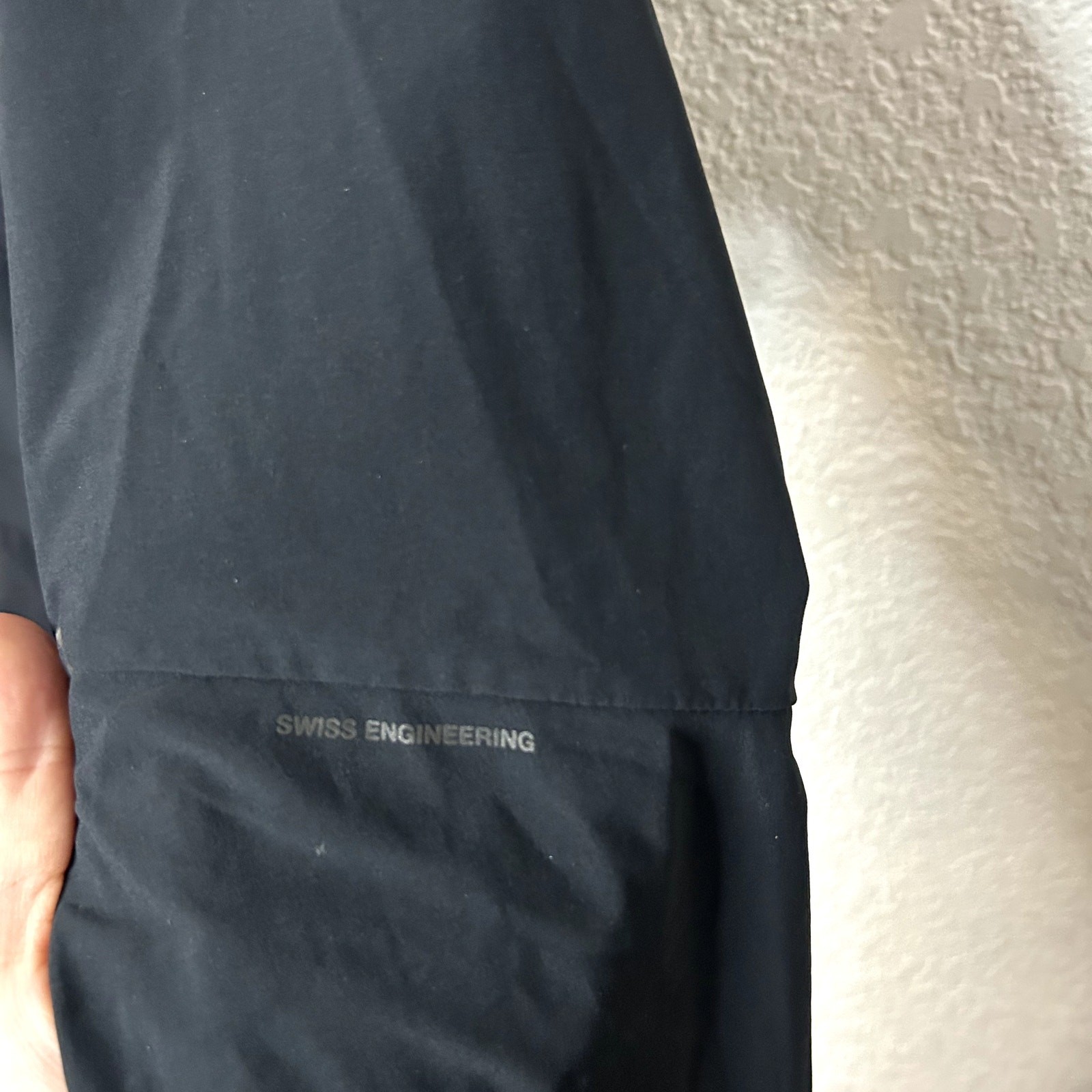 On Cloud Running Climate Jacket High Performance … - image 10