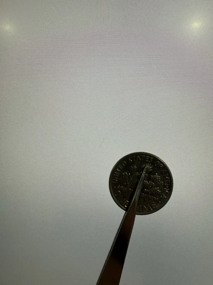 Dell U2718Q 27" 4K LED Monitor HDMI DisplayPort USB 3.0 3840x2160 - Local - Read - Image 3 of 4