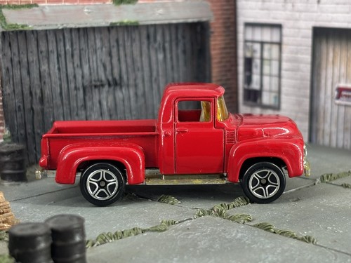 Matchbox Red 56 Ford Pickup Truck (ROUGH SHAPE AS IS) - 第 2/10 張圖片
