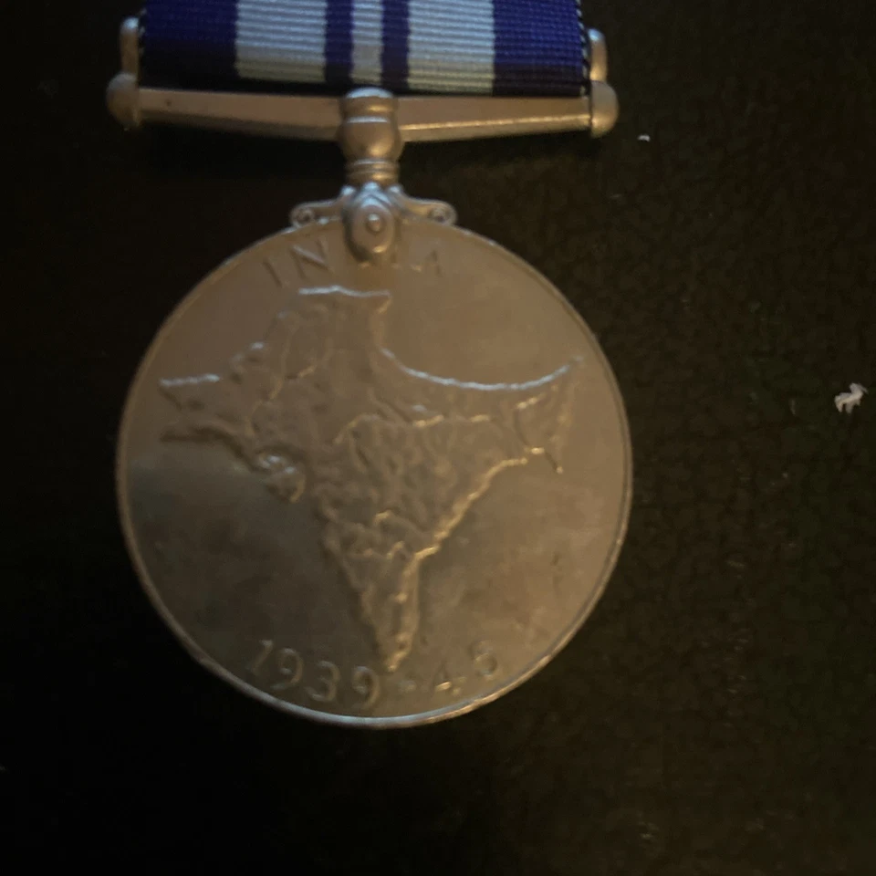 WW2 India Service Medal & Ribbon 1939–45 | Full Size Unnamed As Issued - Image 4 of 4