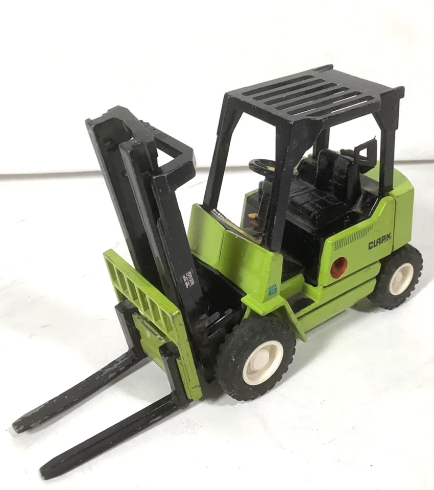 Carretilla elevadora Ertl Clark GPX20 DieCast verde escala 1/20 Foto 2 de 4